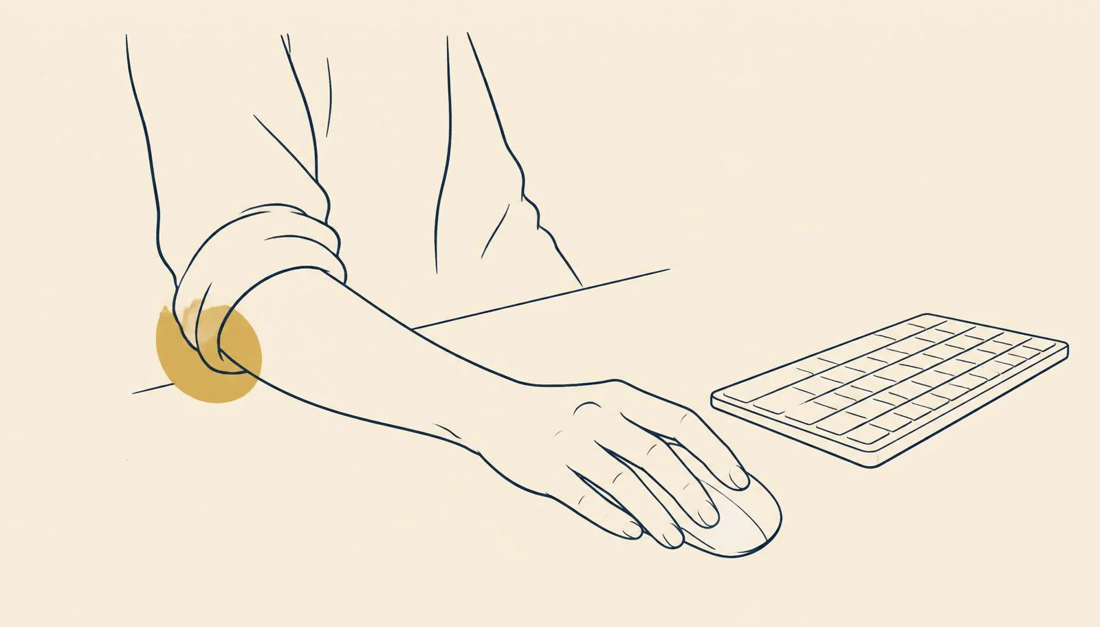 Person ved arbeidsplass med god ergonomi, armer i ro, skuldre senket